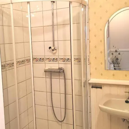 Vertshuset Fannarheimr - Bed &breakfast Πανσιόν 3*