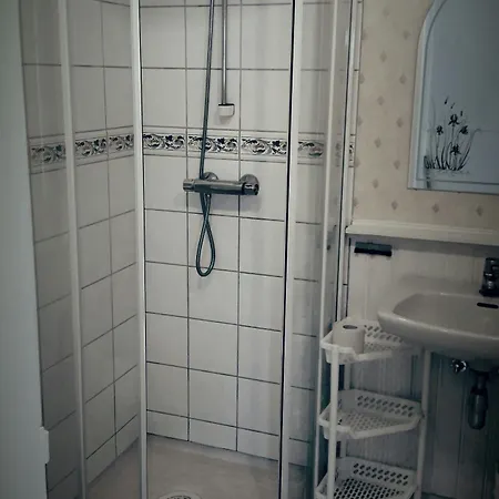 Vertshuset Fannarheimr - Bed &breakfast Casa de hóspedes 3*