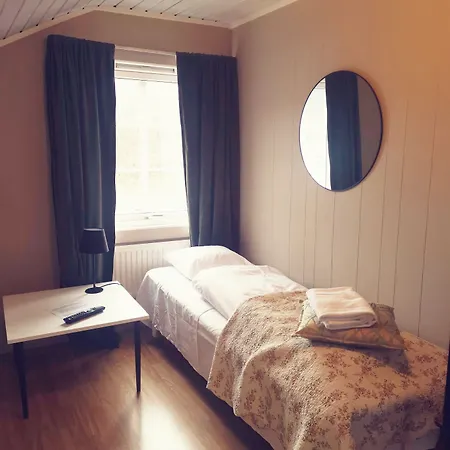 Vertshuset Fannarheimr - Bed &breakfast 3*