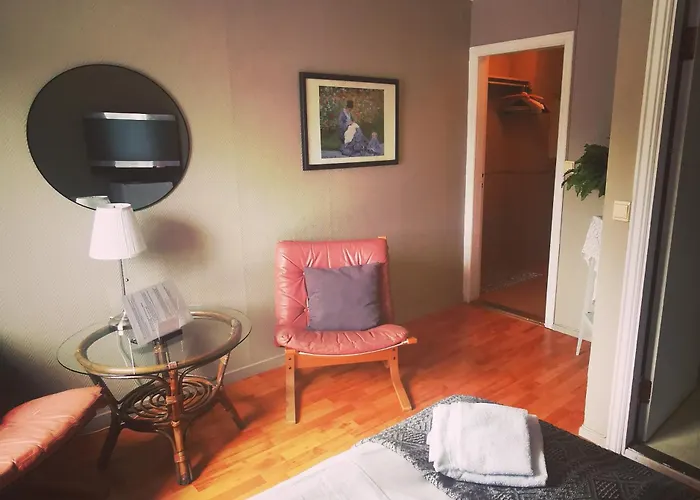 Vertshuset Fannarheimr - Bed &breakfast 3* Fannrem