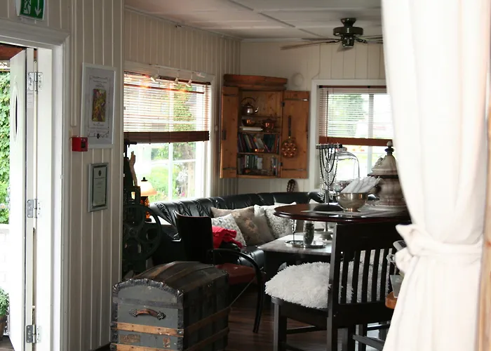 Vertshuset Fannarheimr - Bed &breakfast