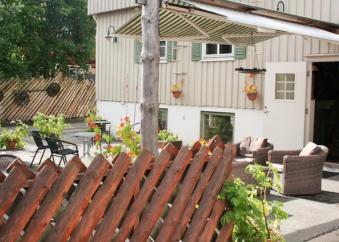 Vertshuset Fannarheimr - Bed &breakfast 3*