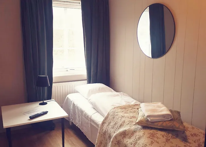 Vertshuset Fannarheimr - Bed &breakfast 3*