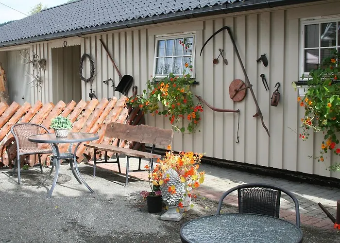 Vertshuset Fannarheimr - Bed &breakfast 3* Fannrem