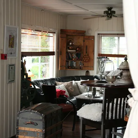 Vertshuset Fannarheimr - Bed &breakfast