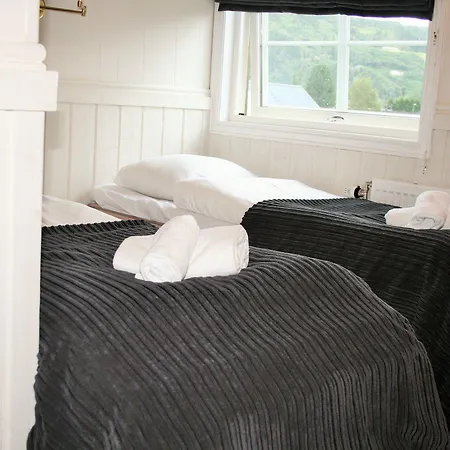 Vertshuset Fannarheimr - Bed &breakfast 3* Fannrem