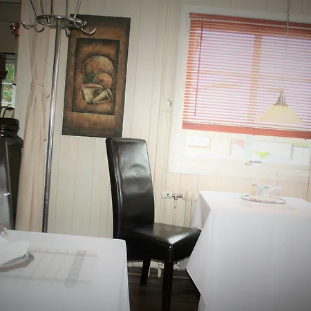 Pensionat Vertshuset Fannarheimr - Bed &breakfast