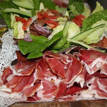 Pensionat Vertshuset Fannarheimr - Bed &breakfast 3*