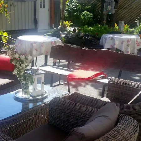 Vertshuset Fannarheimr - Bed &breakfast