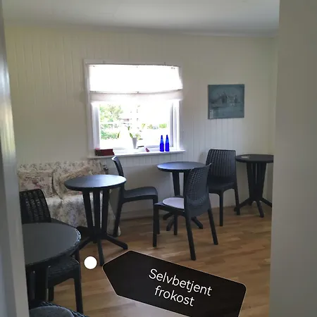 Pensionat Vertshuset Fannarheimr - Bed &breakfast