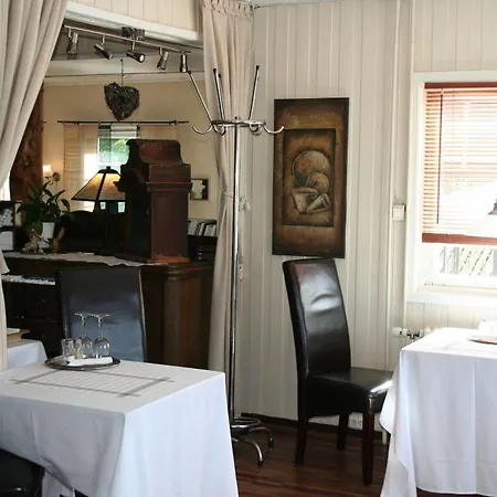 Pensionat Vertshuset Fannarheimr - Bed &breakfast 3*