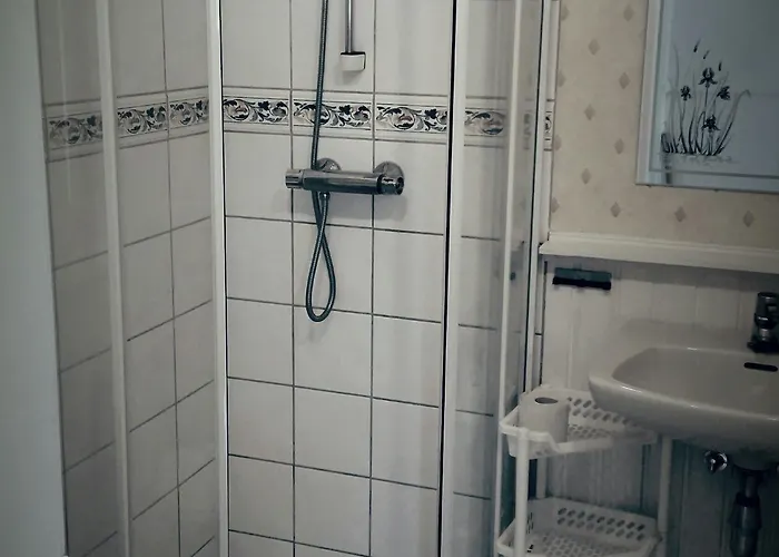 Vertshuset Fannarheimr - Bed &breakfast Gjestgiverier 3*