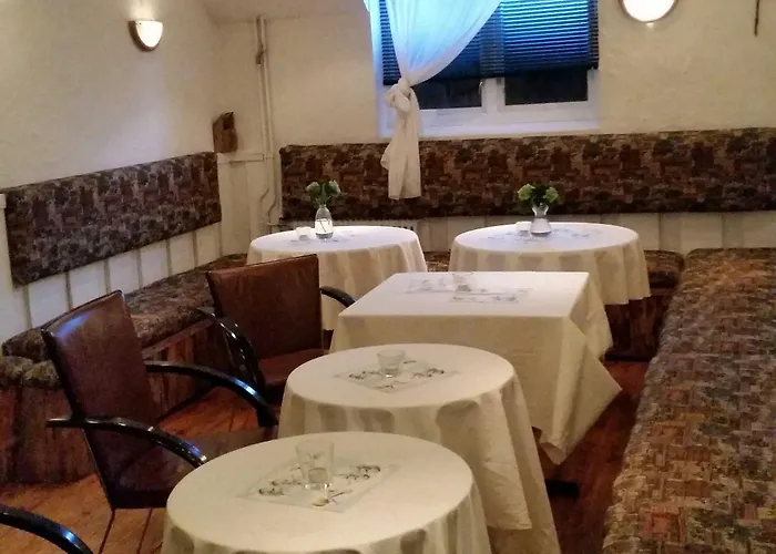 Vertshuset Fannarheimr - Bed &breakfast 3* Fannrem